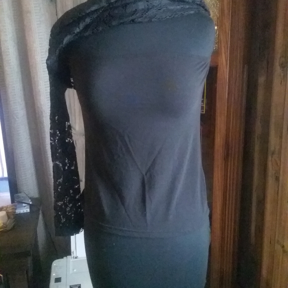 Lace blouse - Picture 3 of 5